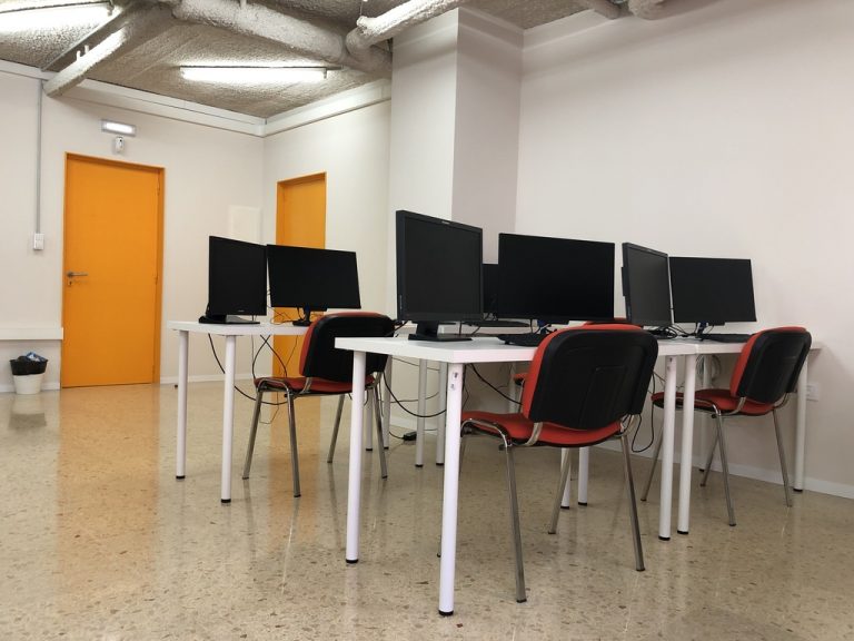 Instalaciones interiores de Kaicen Formación